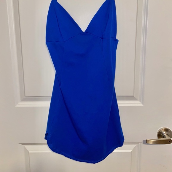 Dress - Picture 2 of 6